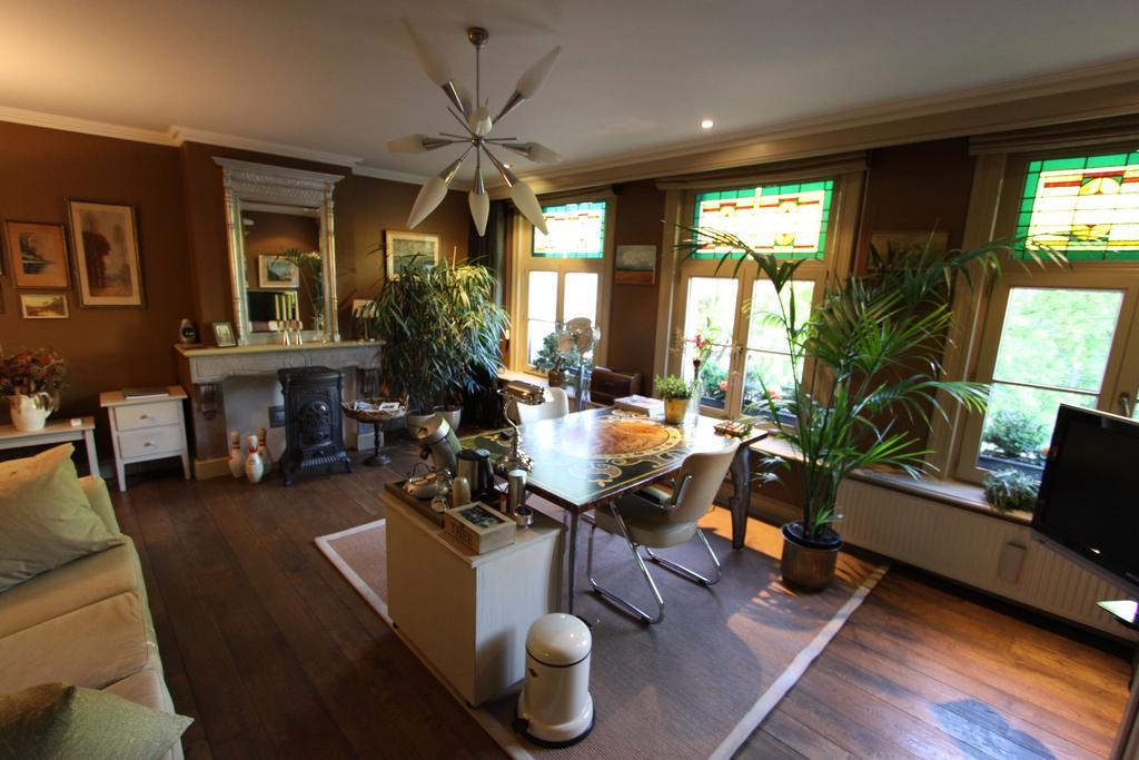 B&B De Lachende Engel Mechelen Phòng bức ảnh